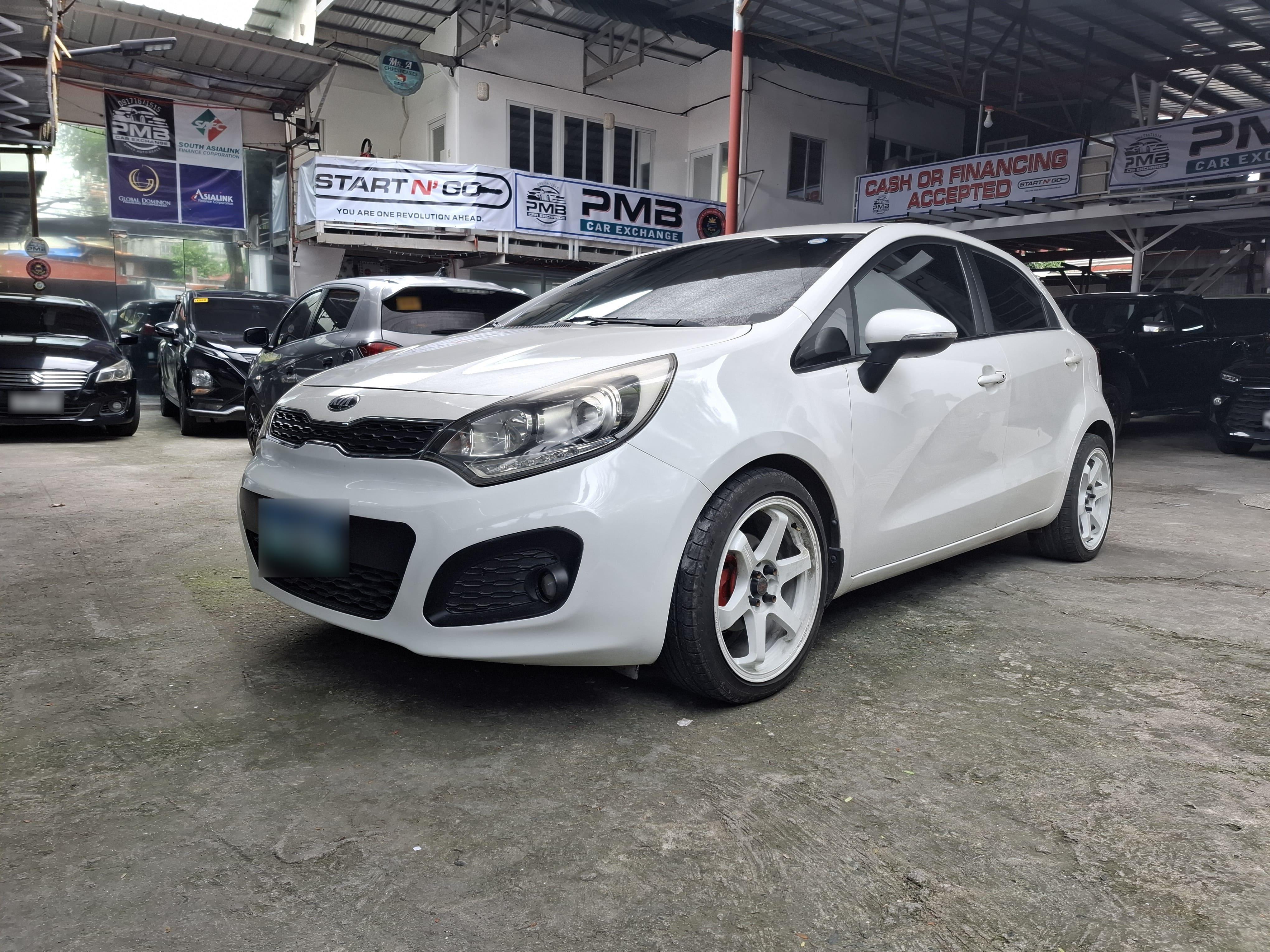 2013 Kia Rio EX 1.6 HB | Start N' Go